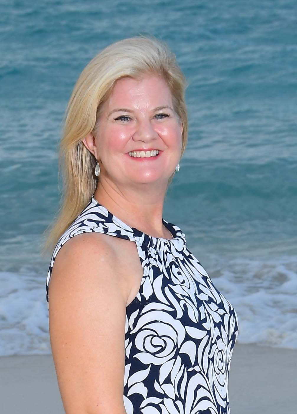 Molly Profile picture 2025 copy Molly Cummings of Suntastic Trips - Travel agent based in Avon Lake, Ohio